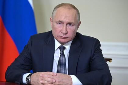 Путин объявил нерабочие дни с 30 октября по 7 ноября