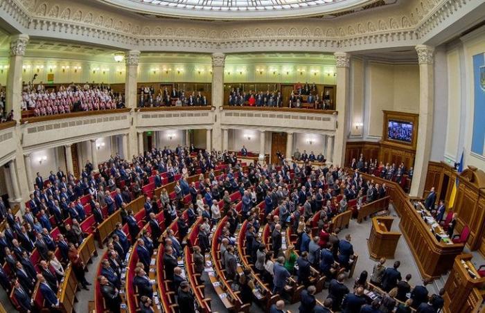 Массовые отставки в правительстве. Нардеп рассказал, кого на какую должность хотят поставить