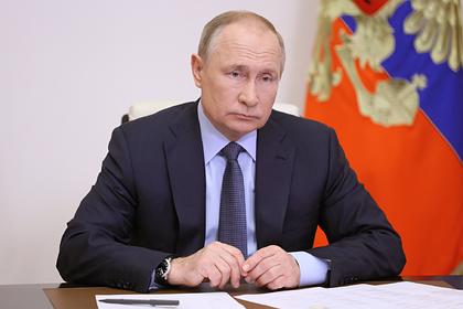 Путин заявил о создании в России центра генетической информации