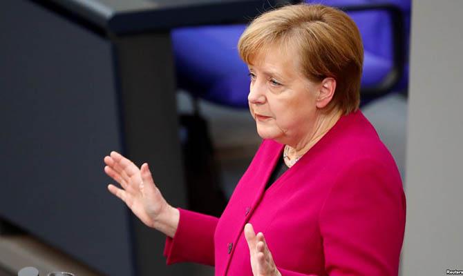 Зеленский и Меркель за координацию Украины и ЕС в вопросе миграционного кризиса на границе стран ЕС с Беларуси