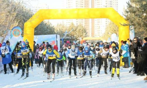 Флаг зимнего спортивного сезона торжественно подняли в Нур-Султане