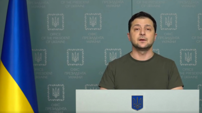 Зеленский заявил о готовности вести переговоры с Россией, но не в Беларуси
                27 февраля 2022, 13:53