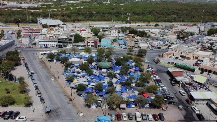 Власти Мексики очистили лагерь мигрантов на границе с США
                04 мая 2022, 16:14