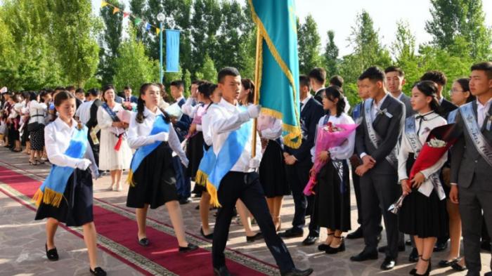 В Шымкенте 453 школьника претендуют на знак 