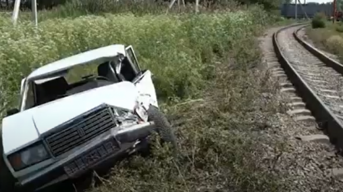 Поезд столкнулся с 