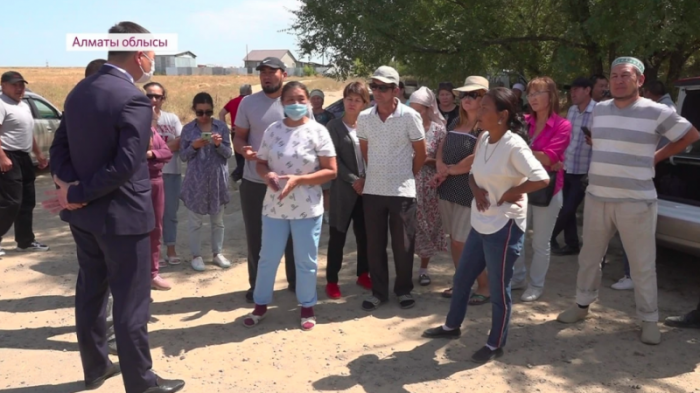 Автобусы перестали ездить в Алматинской области из-за нехватки топлива
                26 августа 2022, 06:17