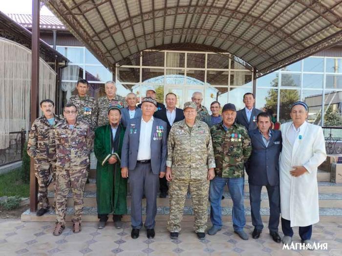 «Бойцы вспоминали  минувшие дни…»