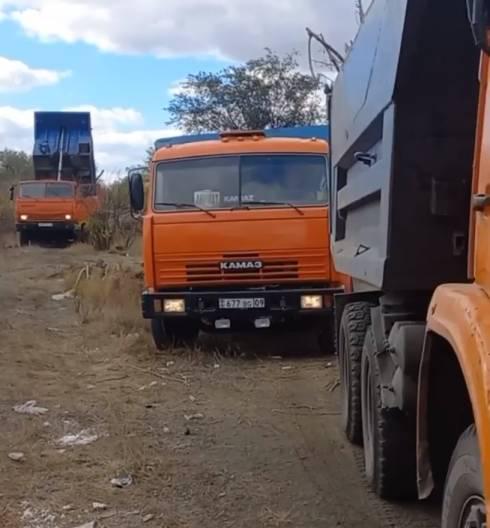 Жители Караганды обнаружили новую стихийную свалку на улице Цветная