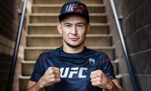 В топовой лиге рассказали о переговорах с казахским экс-бойцом UFC