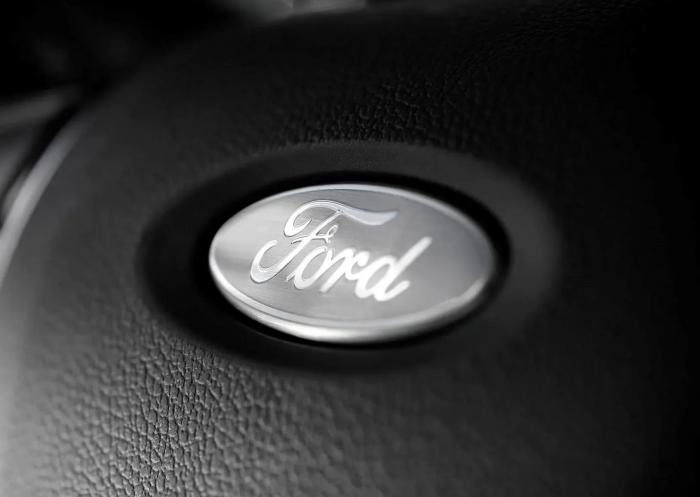 Ford завершила четвертый квартал с чистой прибылью